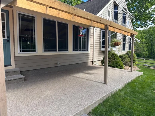 Covered Patio — Flake Finish